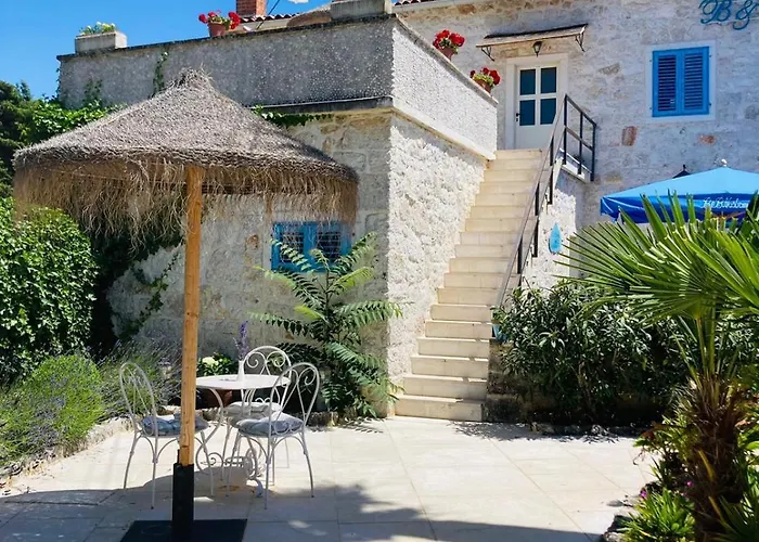 Bed & Breakfast Nostromo 3*